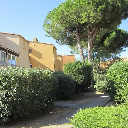 Pres De La Plage, Parking - 4 Pers. Agde